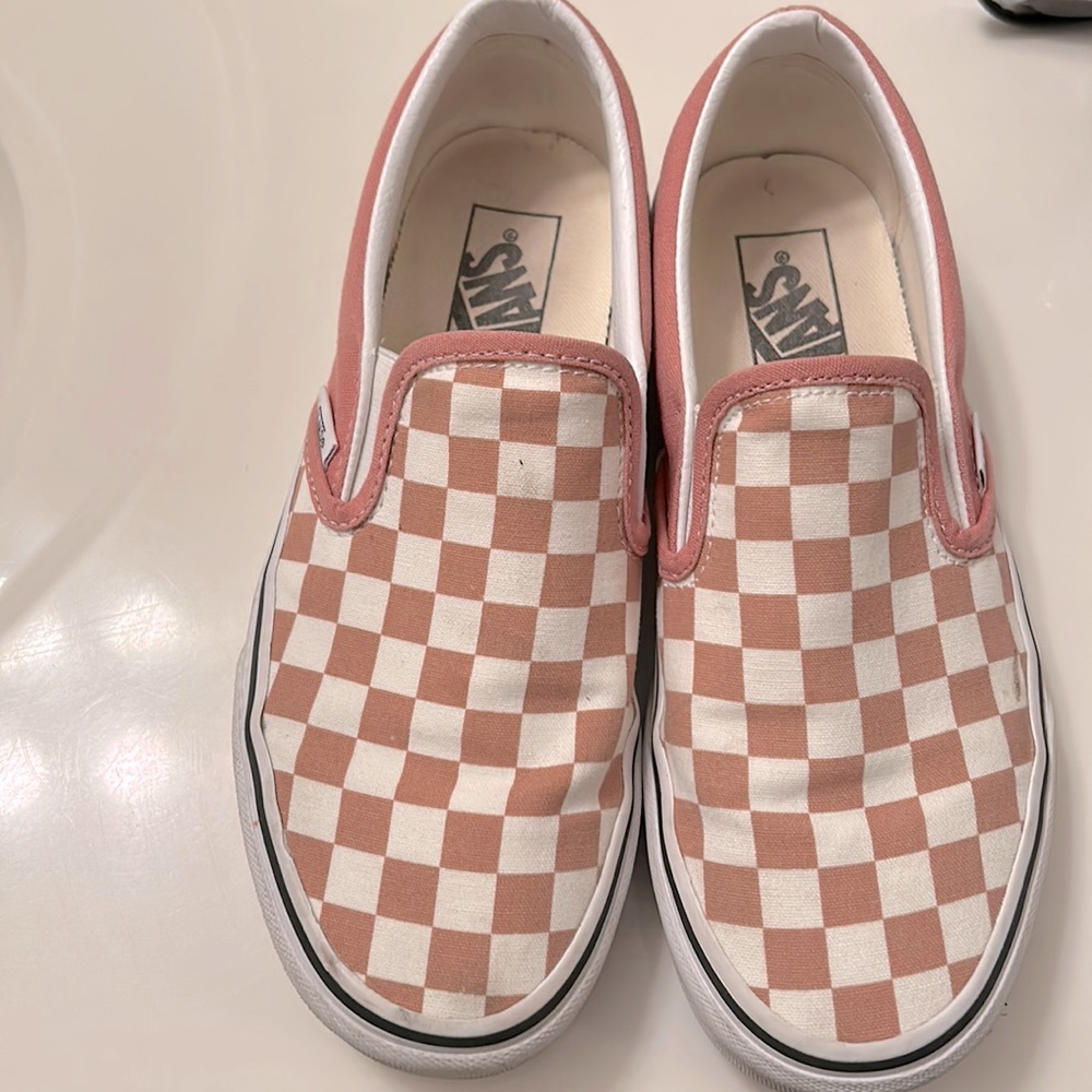 peach colored vans